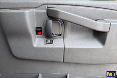 2025 Chevrolet Express Passenger 1LT