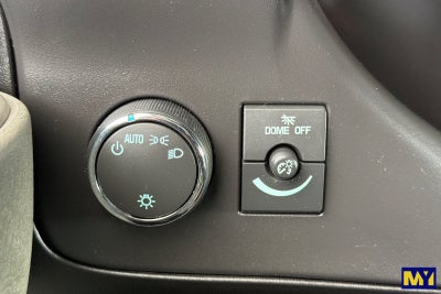 2025 Chevrolet Express Passenger 1LT