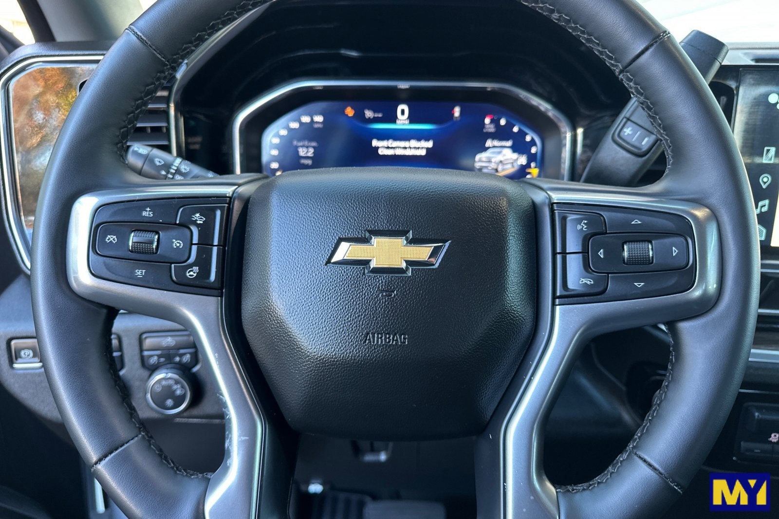 2025 Chevrolet Silverado 1500 LT (2FL)