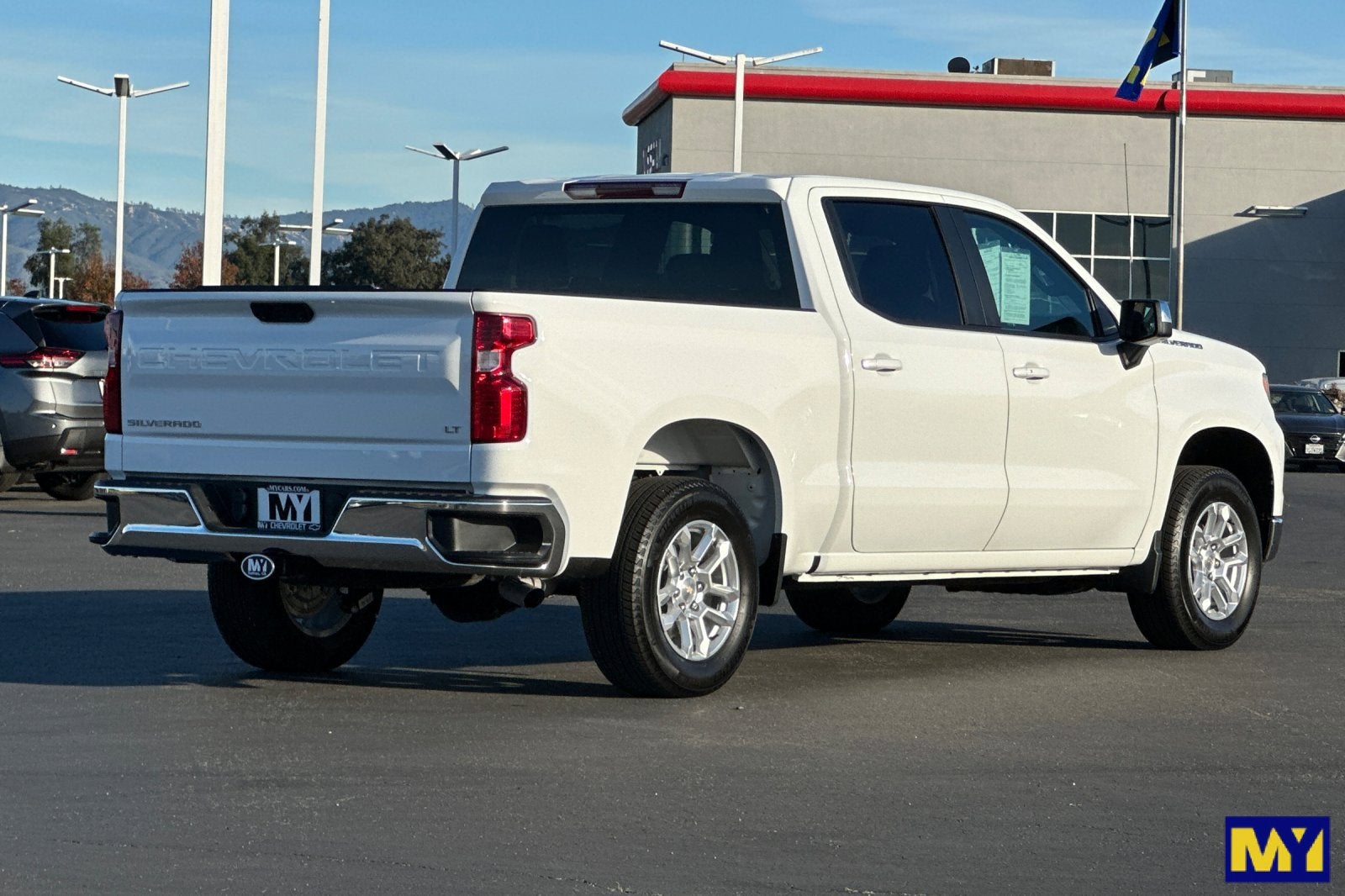 2025 Chevrolet Silverado 1500 LT (2FL)