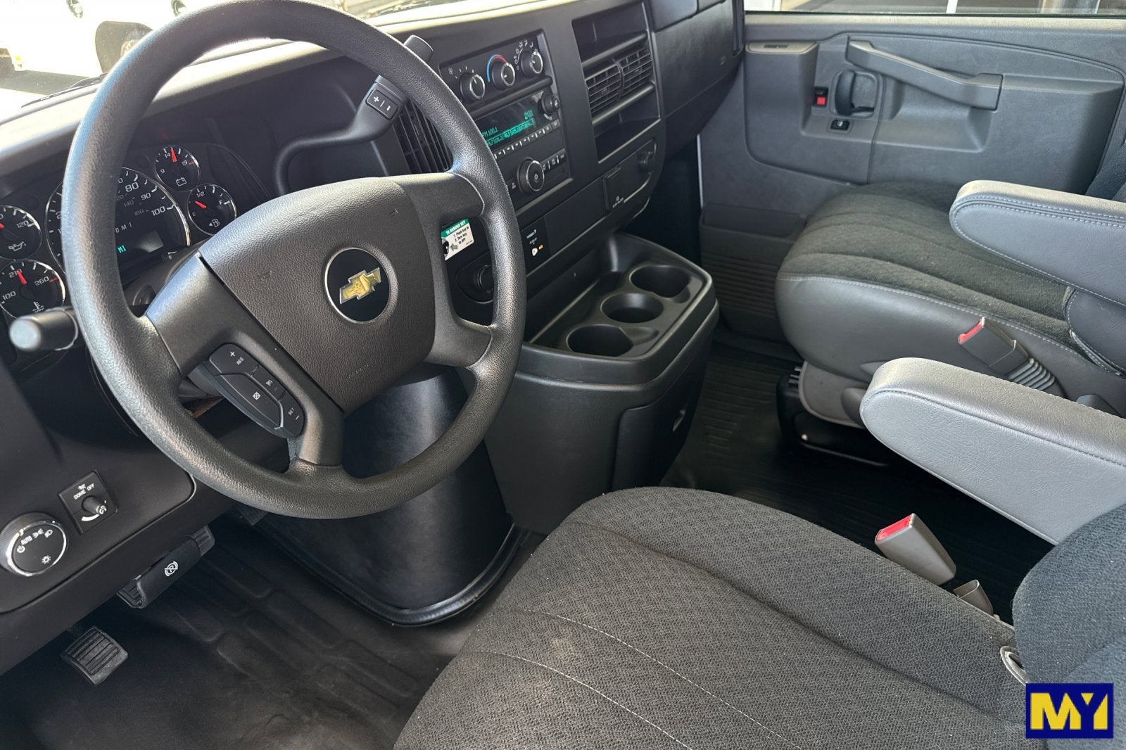 2024 Chevrolet Express Cargo 2500 WT