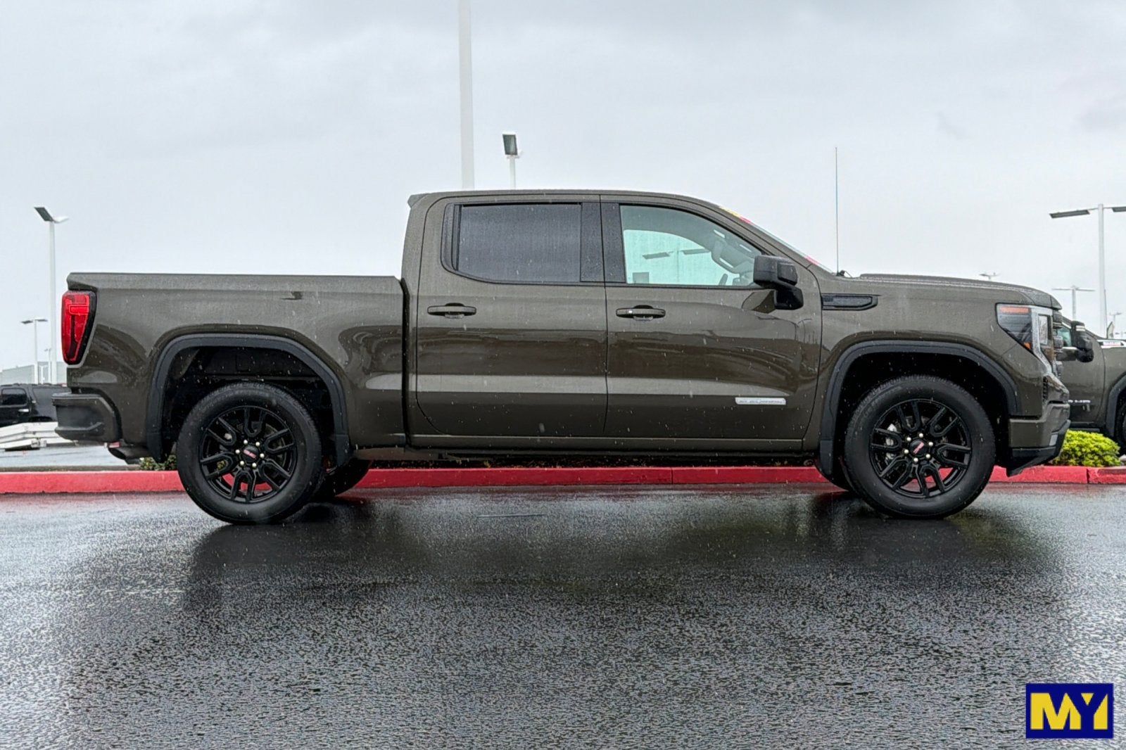 2024 GMC Sierra 1500 Elevation