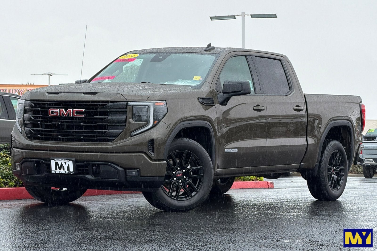 2024 GMC Sierra 1500 Elevation