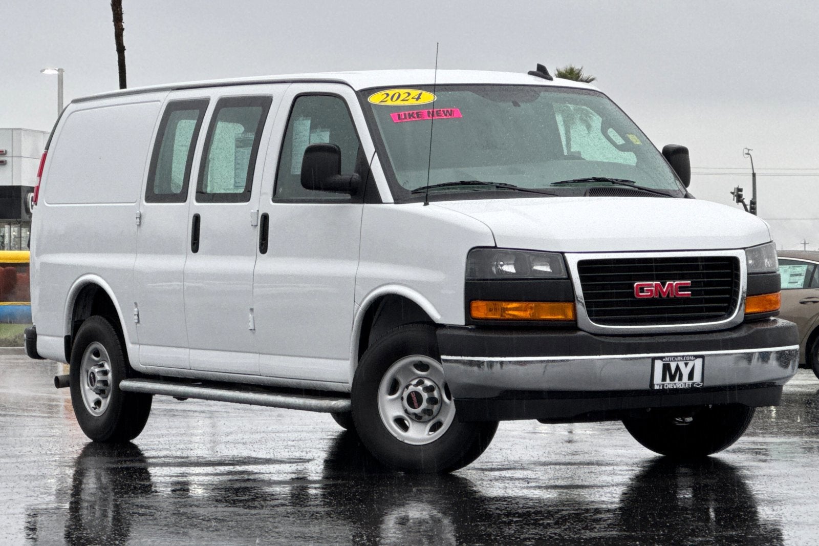 2024 GMC Savana Cargo 2500 Work Van