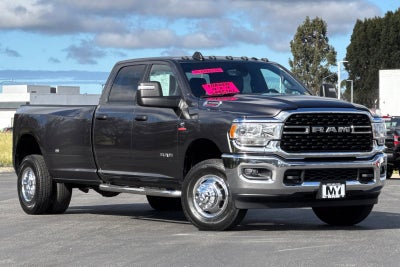 2023 RAM 3500 Big Horn Crew Cab 4x4 8' Box