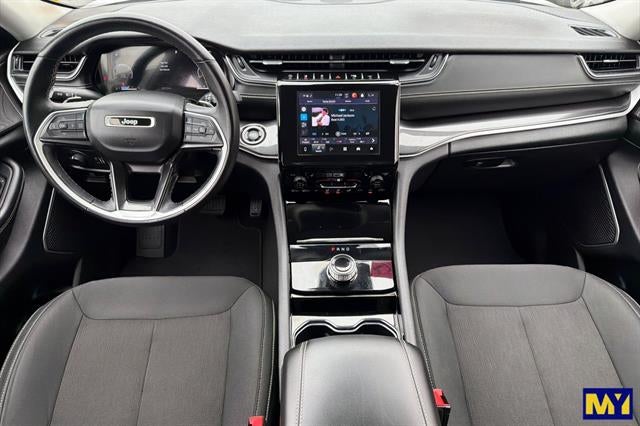2022 Jeep Grand Cherokee L Laredo