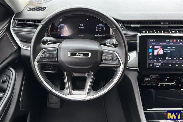 2022 Jeep Grand Cherokee L Laredo