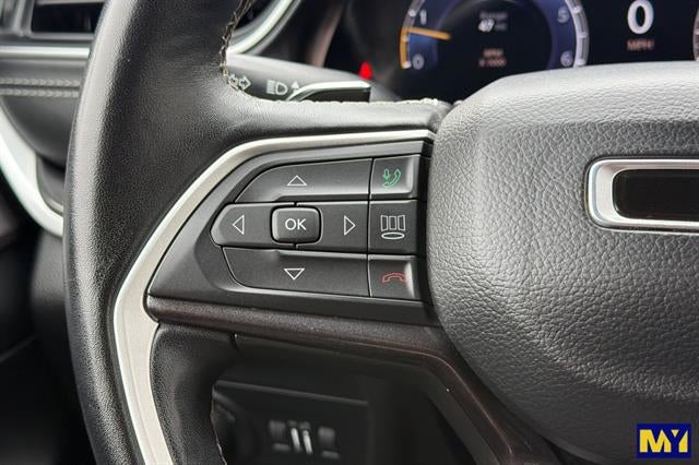 2022 Jeep Grand Cherokee L Laredo