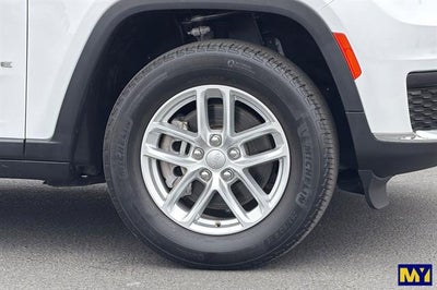2022 Jeep Grand Cherokee L Laredo