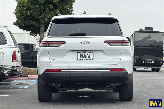 2022 Jeep Grand Cherokee L Laredo