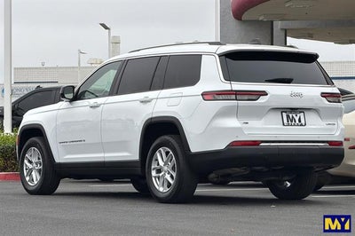 2022 Jeep Grand Cherokee L Laredo