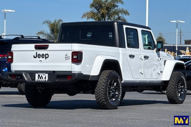 2025 Jeep Gladiator Willys photo 4