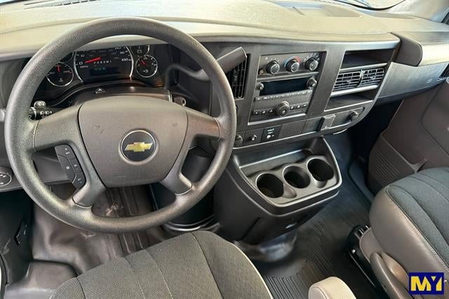 2025 Chevrolet Express Cargo Van RWD 2500 135"