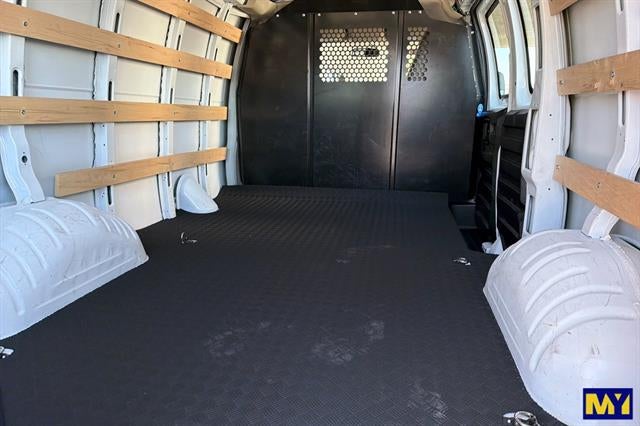 2025 Chevrolet Express Cargo Van RWD 2500 135"