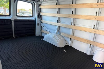 2025 Chevrolet Express Cargo Van RWD 2500 135"
