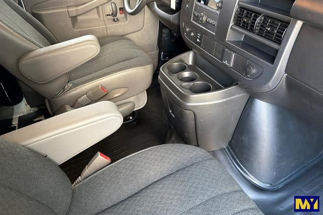 2025 Chevrolet Express Cargo Van RWD 2500 135"