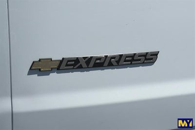 2025 Chevrolet Express Cargo Van RWD 2500 135"