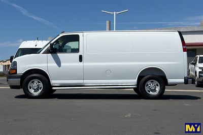 2025 Chevrolet Express Cargo Van RWD 2500 135"