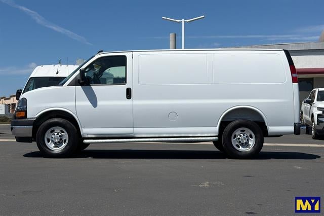 2025 Chevrolet Express Cargo Van RWD 2500 135"