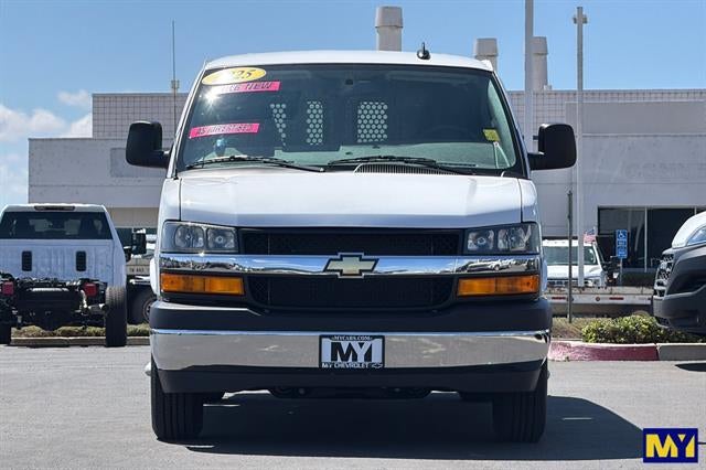 2025 Chevrolet Express Cargo Van RWD 2500 135"