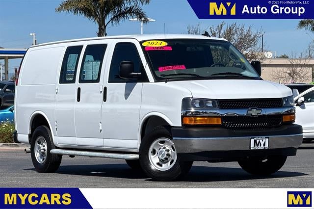 2024 Chevrolet Express Cargo Van RWD 2500 135"