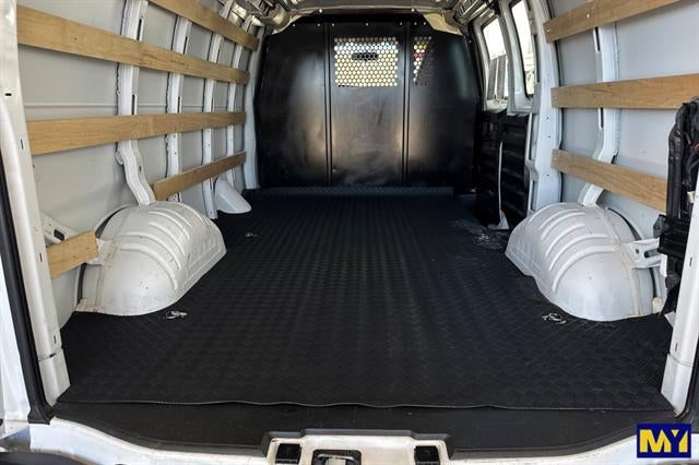 2024 Chevrolet Express Cargo Van RWD 2500 135"