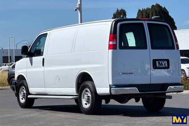 2024 Chevrolet Express Cargo Van RWD 2500 135"