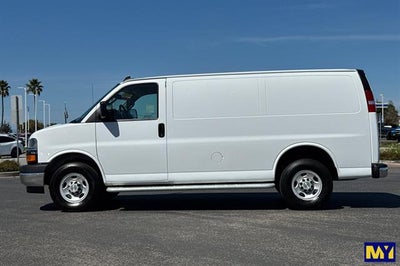 2024 Chevrolet Express Cargo Van RWD 2500 135"