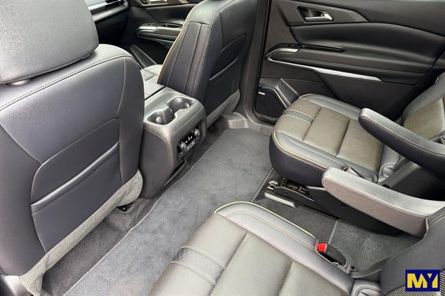 2025 Chevrolet Traverse AWD High Country