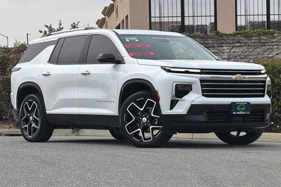 2025 Chevrolet Traverse AWD High Country