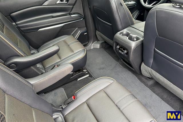2025 Chevrolet Traverse AWD High Country