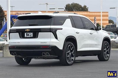 2025 Chevrolet Traverse AWD High Country