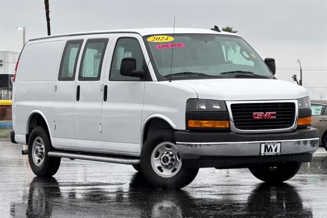 2024 GMC Savana Cargo Van RWD 2500 135"