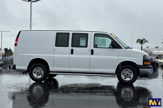 2024 GMC Savana Cargo Van RWD 2500 135"
