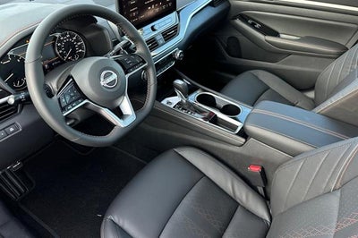 2025 Nissan Altima SR