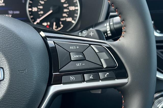 2025 Nissan Altima SR