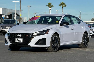 2025 Nissan Altima SR