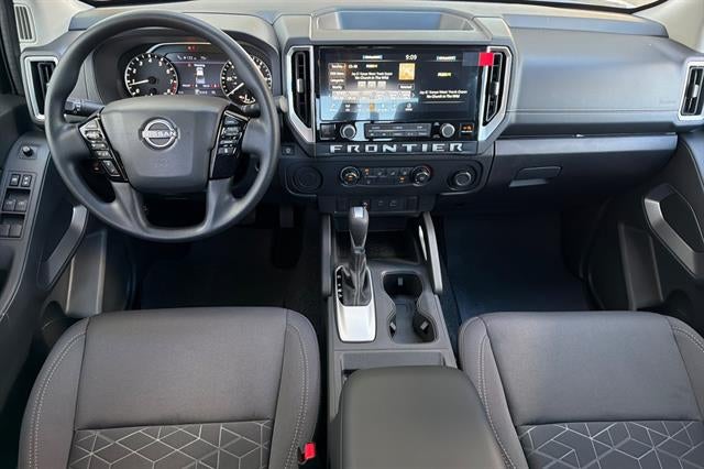 2027 Nissan Frontier SV