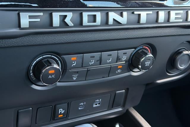 2027 Nissan Frontier SV