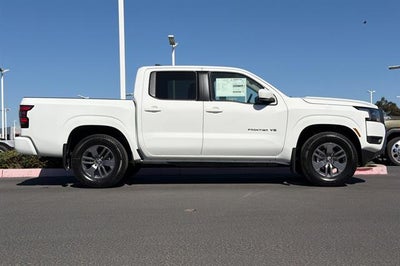 2027 Nissan Frontier SV