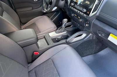 2027 Nissan Frontier SV
