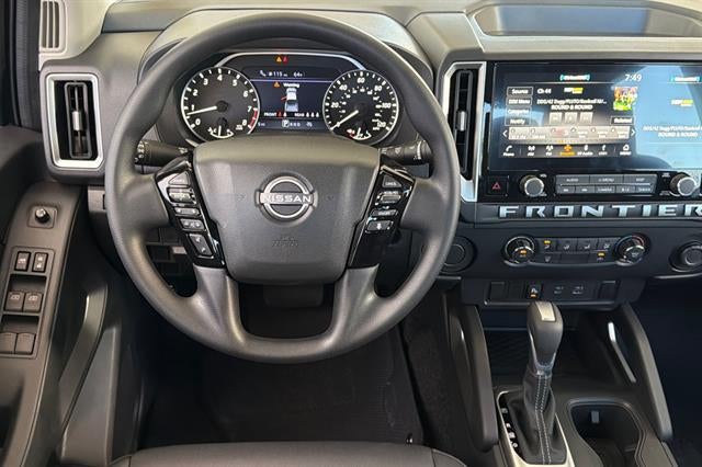 2027 Nissan Frontier SV