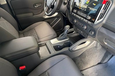 2027 Nissan Frontier SV
