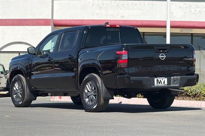 2027 Nissan Frontier SV
