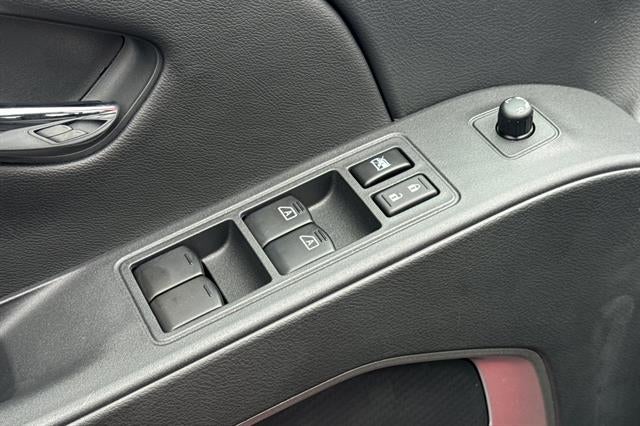 2026 Nissan Frontier Crew Cab Long Bed SV 4x2