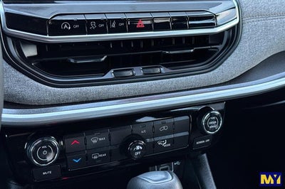 2023 Jeep Compass Latitude Lux