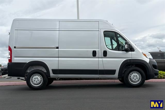 2026 RAM ProMaster Cargo Van Tradesman
