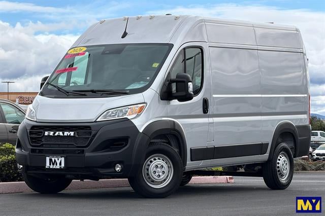 2026 RAM ProMaster Cargo Van Tradesman