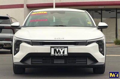 2025 Kia K4 LXS