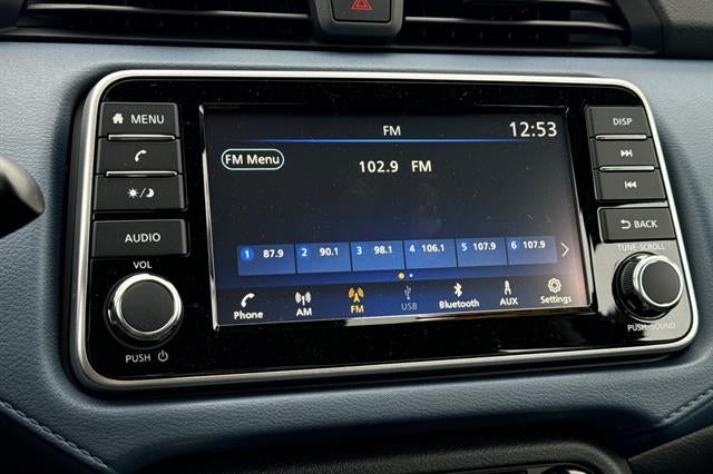 2025 Nissan Versa SV